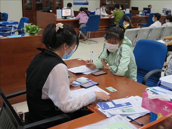 Bộ Nội vụ trả lời về giải quyết việc làm cho người bị ảnh hưởng do sắp xếp bộ máy