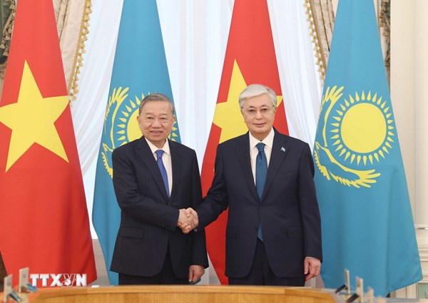 Nâng cấp quan hệ Việt Nam – Kazakhstan lên Đối tác chiến lược 