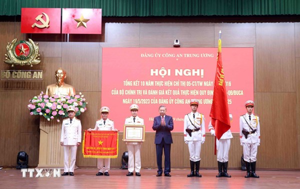 Tổng Bí thư Tô Lâm: Gắn kết chặt chẽ việc học tập, làm theo Bác với xây dựng lực lượng Công an nhân dân