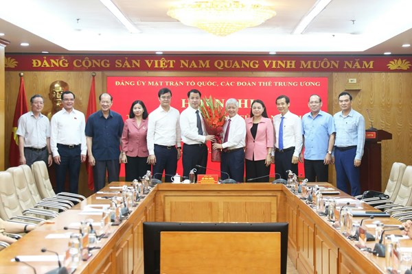 Đảng ủy Mặt trận Tổ quốc, các đoàn thể Trung ương triển khai quyết định của Ban Bí thư về công tác cán bộ