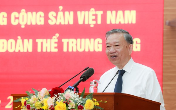 Tổng Bí thư Tô Lâm: Mặt trận và các đoàn thể chính trị - xã hội phải thực sự đi đầu, là trung tâm quy tụ, dẫn dắt phong trào và lòng dân