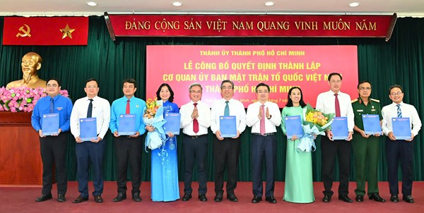 Công bố quyết định thành lập Cơ quan Ủy ban MTTQ Việt Nam TP Hồ Chí Minh