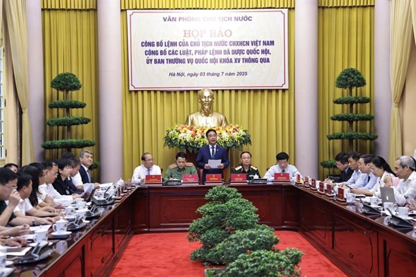 Công bố Lệnh của Chủ tịch nước về 15 luật, 1 pháp lệnh vừa được thông qua 