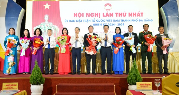 Công bố Quyết định thành lập và nhân sự lãnh đạo Ủy ban Mặt trận Tổ quốc Việt Nam TP Đà Nẵng