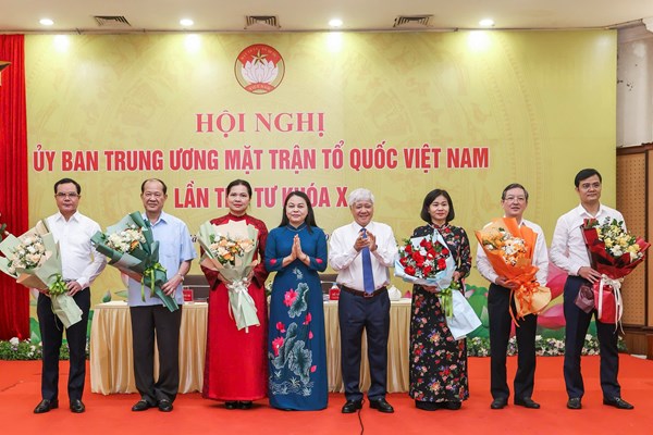 Hiệp thương cử 6 vị Ủy viên Đoàn Chủ tịch giữ chức Phó Chủ tịch Ủy ban Trung ương MTTQ Việt Nam khóa X