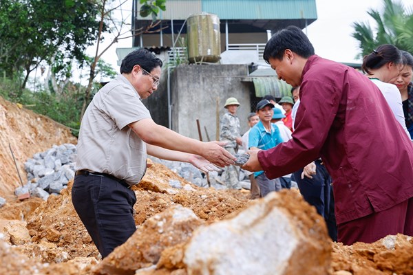 Mái nhà cho dân là mái ấm của lòng dân