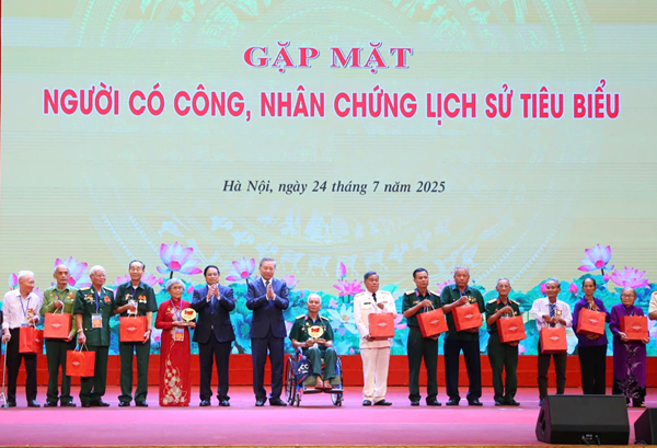 Tổng Bí thư: Chăm lo người có công là bổn phận, nhiệm vụ thường xuyên, lâu dài 