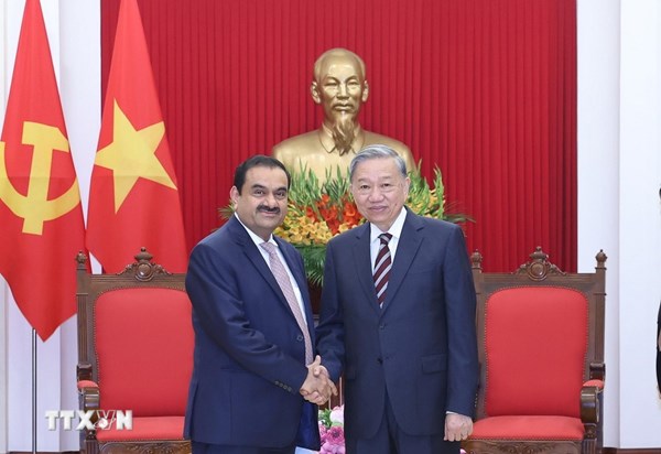 Tổng Bí thư Tô Lâm tiếp Chủ tịch Tập đoàn Adani của Ấn Độ