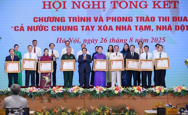 Thủ tướng Phạm Minh Chính: Hoàn thành xóa nhà tạm, nhà dột nát là công trình quốc gia đặc biệt của ý Đảng, lòng Dân