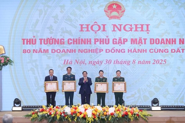 Thủ tướng gửi 3 thông điệp quan trọng sau 80 năm doanh nghiệp đồng hành cùng đất nước