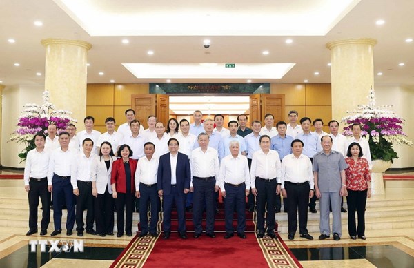 Tổng Bí thư chủ trì cuộc làm việc với Ban Thường vụ Đảng ủy Mặt trận Tổ quốc, các đoàn thể Trung ương