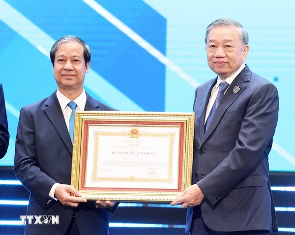 Tổng Bí thư Tô Lâm: Không áp đặt những chuẩn mực cũ cho một nền giáo dục hiện đại