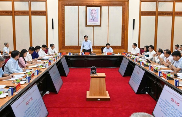 Tăng tốc kết nối, chia sẻ dữ liệu, gỡ điểm nghẽn chuyển đổi số
