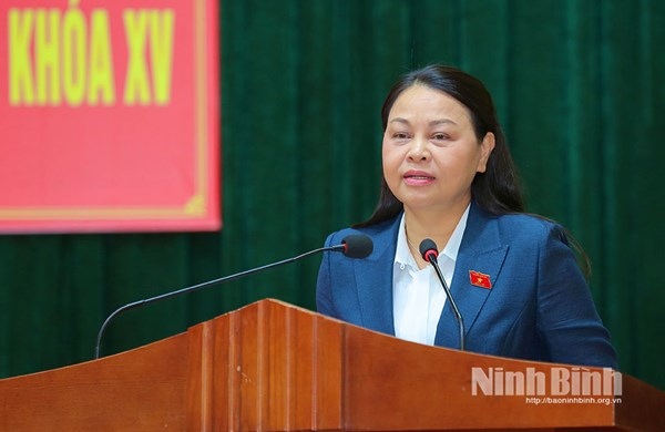 Phó Chủ tịch - Tổng Thư ký Nguyễn Thị Thu Hà tiếp xúc cử tri tại tỉnh Ninh Bình