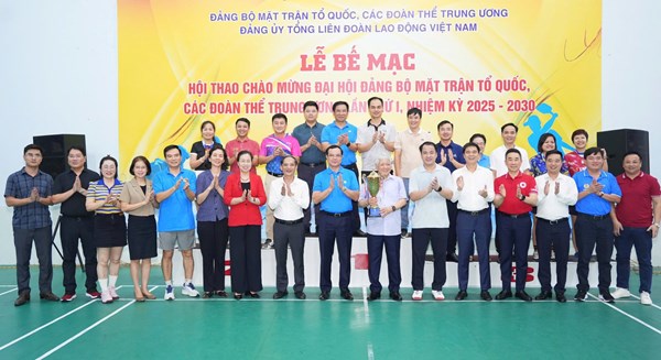 Đoàn Đảng bộ báo Lao Động giành 3 giải Nhất Hội thao chào mừng Đại hội Đảng bộ MTTQ, các đoàn thể Trung ương