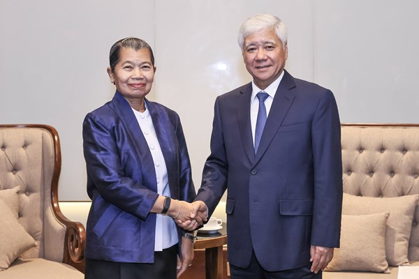 Chủ tịch Đỗ Văn Chiến gửi thư cảm ơn Samdech Men Sam An đã gửi lời thăm hỏi nhân dân Việt Nam trước những thiệt hại do mưa lũ gây ra