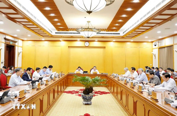 Kết luận số 202-KL/TW của Bộ Chính trị, Ban Bí thư về hoạt động của bộ máy hệ thống chính trị và chính quyền địa phương 2 cấp