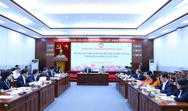 Phó Chủ tịch Hoàng Công Thủy cho ý kiến vào nội dung Đại hội đại biểu MTTQ Việt Nam tỉnh Nghệ An nhiệm kỳ 2025-2030