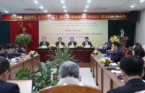 Phát huy trí tuệ của đội ngũ trí thức góp ý dự thảo Văn kiện Đại hội XIV