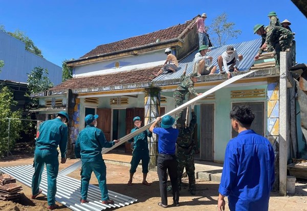 Thủ tướng yêu cầu khẩn trương đánh giá thiệt hại và khắc phục nhanh hậu quả bão, lũ tại khu vực Trung Bộ