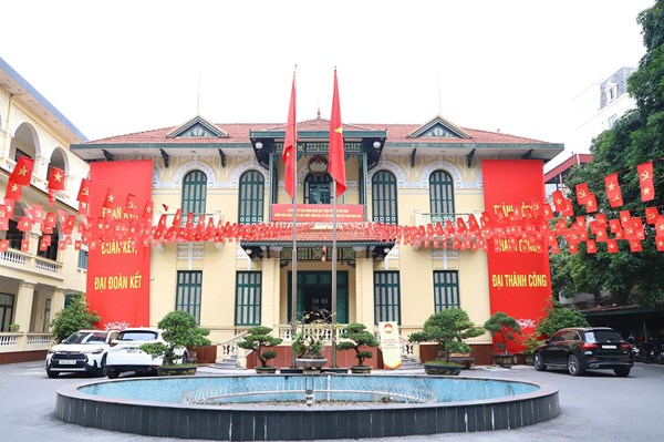 THÔNG BÁO: Về việc không tổ chức tiếp khách, nhận hoa chúc mừng nhân dịp kỷ niệm 95 năm Ngày truyền thống Mặt trận Tổ quốc Việt Nam (18/11/1930 - 18/11/2025)