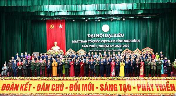 Ông Mai Văn Tuất, Phó Bí thư Tỉnh ủy tái cử giữ chức Chủ tịch Ủy ban MTTQ Việt Nam tỉnh Ninh Bình nhiệm kỳ 2025-2030