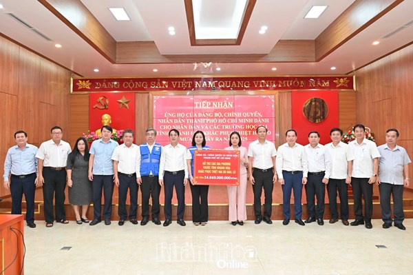 Thành phố Hồ Chí Minh tiếp tục hỗ trợ tỉnh Khánh Hòa hơn 57 tỷ đồng khắc phục hậu quả mưa lũ