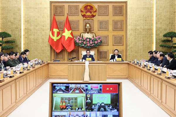 Thủ tướng: MTTQ Việt Nam triển khai giám sát để việc hỗ trợ người dân đảm bảo công khai, minh bạch, chống lãng phí, tiêu cực