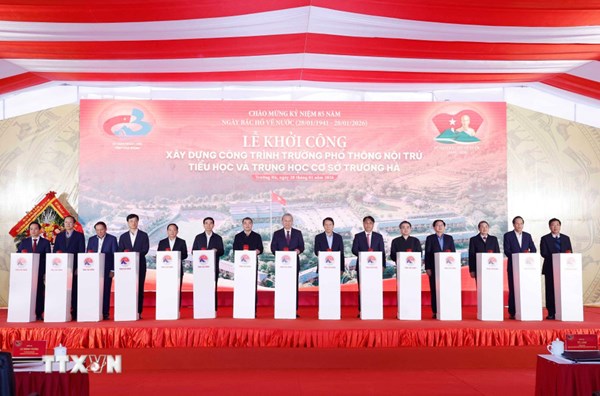 Tổng Bí thư Tô Lâm dự lễ khởi công trường nội trú liên cấp vùng biên tại Cao Bằng