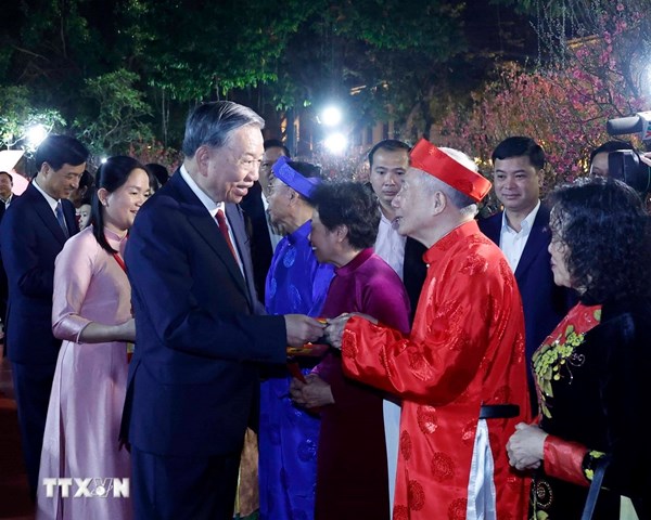 Tổng Bí thư Tô Lâm thăm, chúc Tết Đảng bộ, chính quyền và Nhân dân Hà Nội