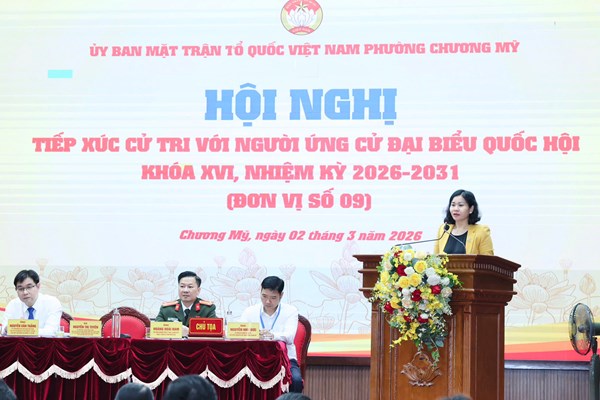 Bà Nguyễn Thị Tuyến và các ứng cử viên Đại biểu Quốc hội khóa XVI tiếp xúc cử tri
