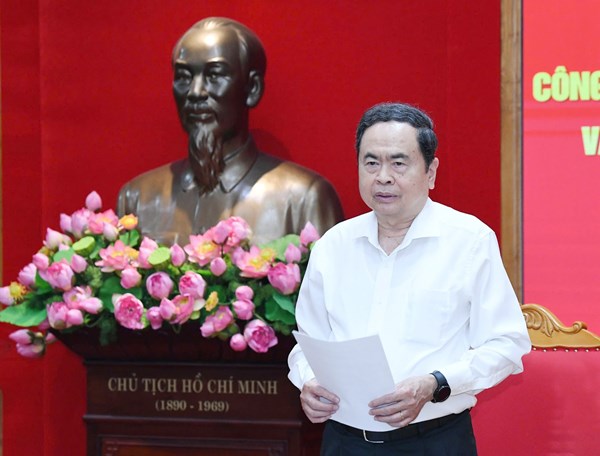 Chủ tịch Quốc hội Trần Thanh Mẫn chủ trì hội nghị công bố quyết định kiểm tra, giám sát với Ban Thường vụ Đảng ủy các Cơ quan Đảng Trung ương