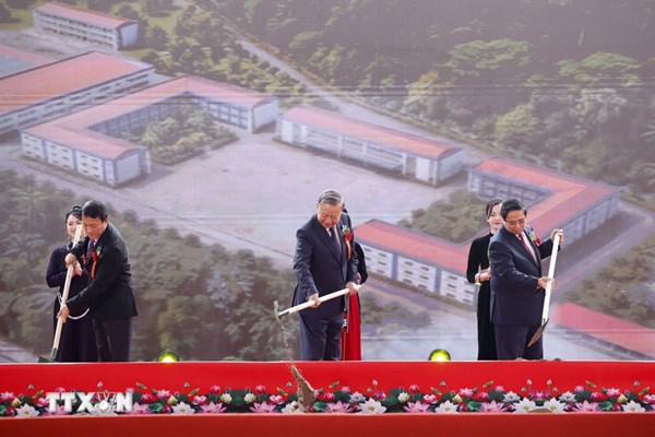 Tổng Bí thư: Đưa Trường Phổ thông nội trú thành “cột mốc mềm” về giáo dục vùng biên 