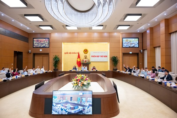 Hội đồng Bầu cử quốc gia thông qua Nghị quyết công bố kết quả bầu cử ĐBQH khóa XVI