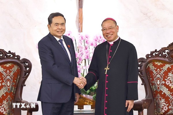 Chủ tịch Quốc hội: Đảng, Nhà nước đánh giá cao đóng góp của đồng bào Công giáo