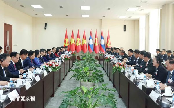Làm sâu sắc hơn nữa nội hàm “gắn kết chiến lược” trong quan hệ Việt Nam-Lào 