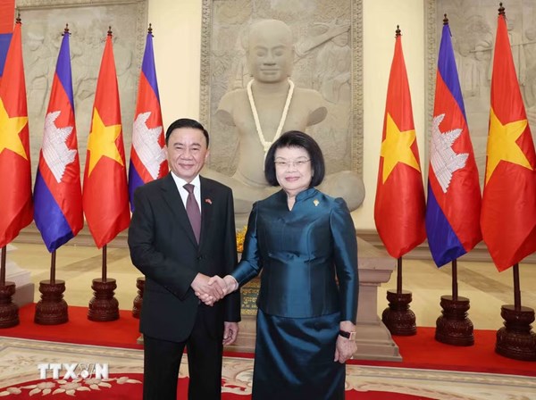 Việt Nam luôn dành ưu tiên cao cho mối quan hệ hữu nghị với Campuchia 