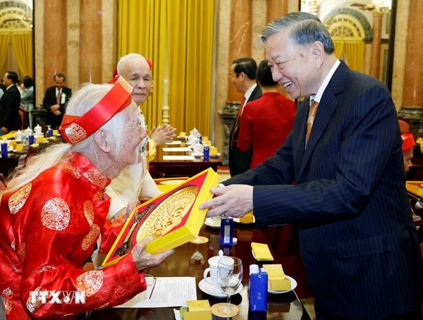 Tổng Bí thư, Chủ tịch nước Tô Lâm: Khơi dậy tinh thần 'Tuổi cao - Gương sáng' trong giai đoạn phát triển mới