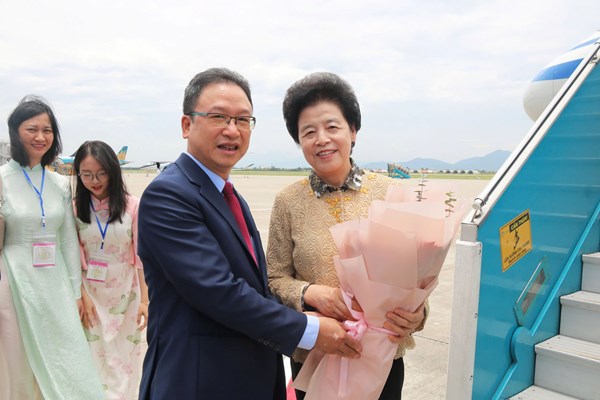 Đoàn đại biểu cấp cao Chính hiệp toàn quốc Trung Quốc thăm và làm việc tại Việt Nam