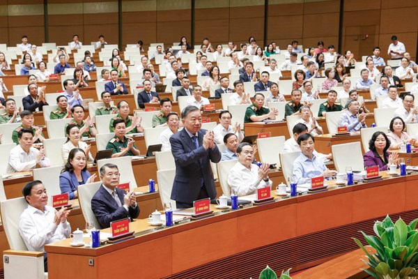 Hội nghị toàn quốc nghiên cứu, học tập, quán triệt và triển khai thực hiện Nghị quyết số 10-NQ/TW 