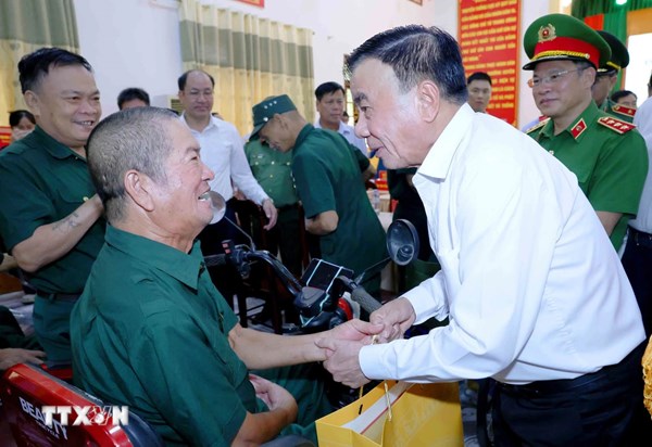 Thường trực Ban Bí thư: Chăm lo người có công là trách nhiệm của cả hệ thống chính trị và toàn xã hội