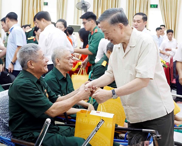 Giải pháp thực hiện chính sách ưu đãi người có công với cách mạng trong tình hình mới