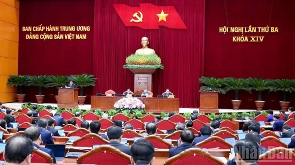 Thông cáo báo chí về ngày làm việc thứ tư Hội nghị Trung ương 3, khóa XIV