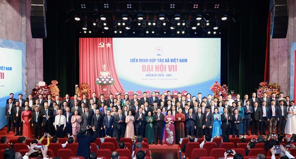 Phó Chủ tịch - Tổng Thư ký Hà Thị Nga dự Đại hội đại biểu toàn quốc Liên minh Hợp tác xã Việt Nam lần thứ VII, nhiệm kỳ 2026-2031