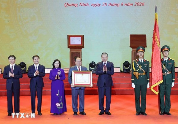 Tổng Bí thư, Chủ tịch nước Tô Lâm dự Lễ công bố thành lập thành phố Quảng Ninh và đón nhận Huân chương Lao động hạng Nhất