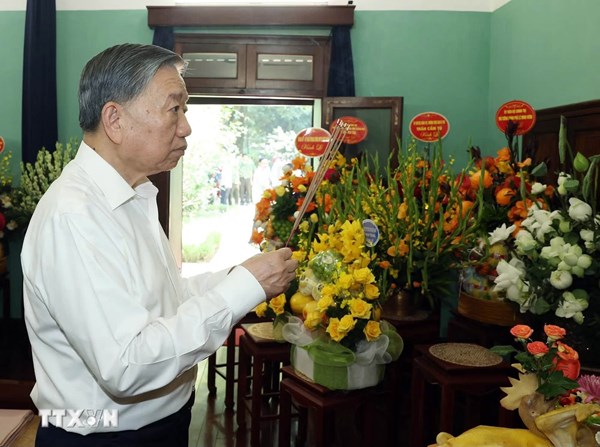 81 năm Quốc khánh 2/9: Tổng Bí thư, Chủ tịch nước tưởng nhớ Chủ tịch Hồ Chí Minh 