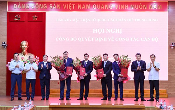 Mỗi cán bộ là hạt nhân đoàn kết, góp phần xây dựng cơ quan trong sạch, vững mạnh