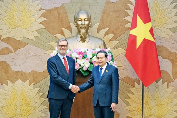 Hợp tác nghị viện góp phần mở ra giai đoạn phát triển mới cho quan hệ Việt Nam - Pháp