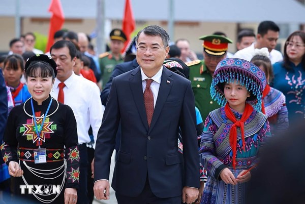 Thủ tướng Lê Minh Hưng: Đổi mới thực chất từ bên trong mỗi nhà trường, mỗi lớp học