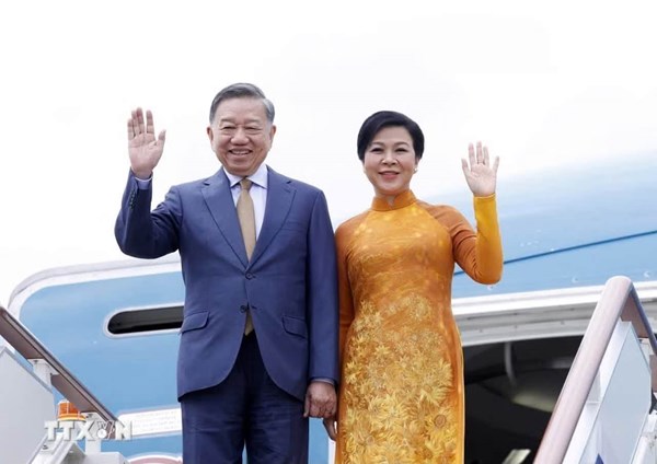 Tổng Bí thư, Chủ tịch nước Tô Lâm cùng Phu nhân bắt đầu thăm cấp Nhà nước Liên bang Nga